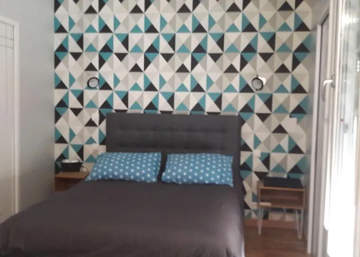 Un Appartement Lumineux Au Parc Beaumont